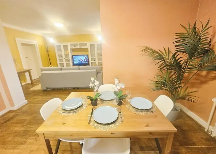 Relaxing 1 Bedroom In Limpertsberg Lägenhet Luxemburg